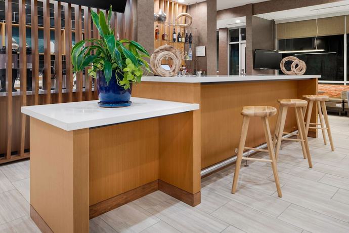 Imagen de los interiores del Hotel Springhill Suites By Marriott Raleigh Apex. Foto 14