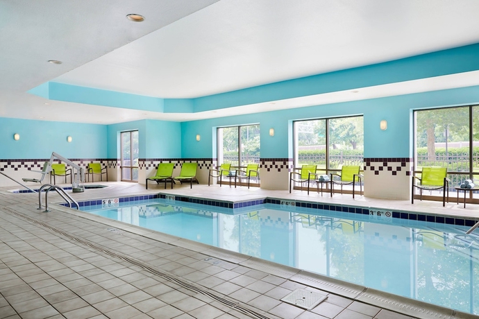Imagen de la piscina del Hotel Springhill Suites By Marriott Richmond North/glen Allen. Foto 19