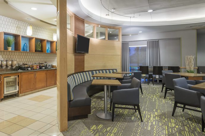Imagen del bar/restaurante del Hotel Springhill Suites By Marriott Richmond Northwest. Foto 3