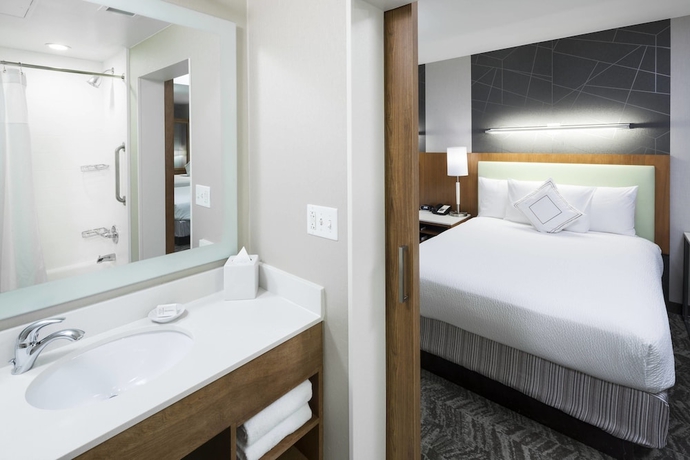 Imagen de la habitación del Hotel Springhill Suites By Marriott Salt Lake City Airport. Foto 11