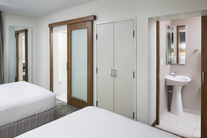 Imagen de la habitación del Hotel Springhill Suites By Marriott Salt Lake City Airport. Foto 12