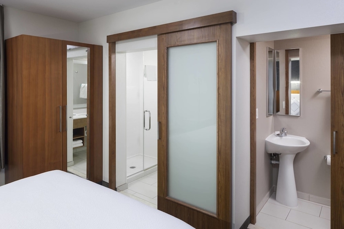 Imagen de la habitación del Hotel Springhill Suites By Marriott Salt Lake City Airport. Foto 14