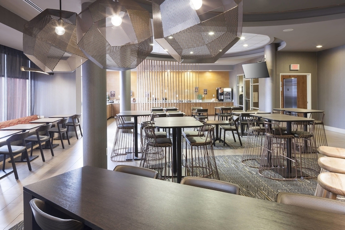Imagen del bar/restaurante del Hotel Springhill Suites By Marriott Salt Lake City Airport. Foto 5