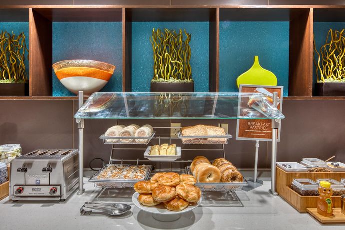 Imagen del bar/restaurante del Hotel Springhill Suites By Marriott Salt Lake City Downtown. Foto 5