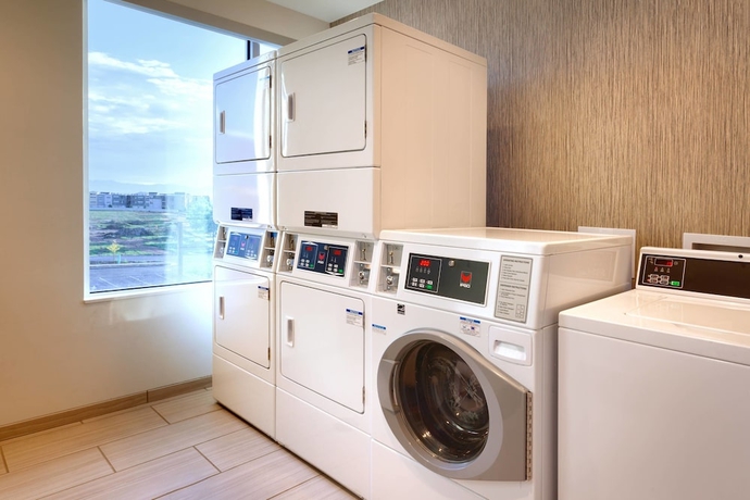 Imagen de los interiores del Hotel Springhill Suites By Marriott Salt Lake City-south Jordan. Foto 19