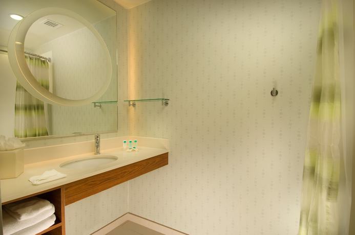 Imagen de la habitación del Hotel Springhill Suites By Marriott San Antonio Airport. Foto 11