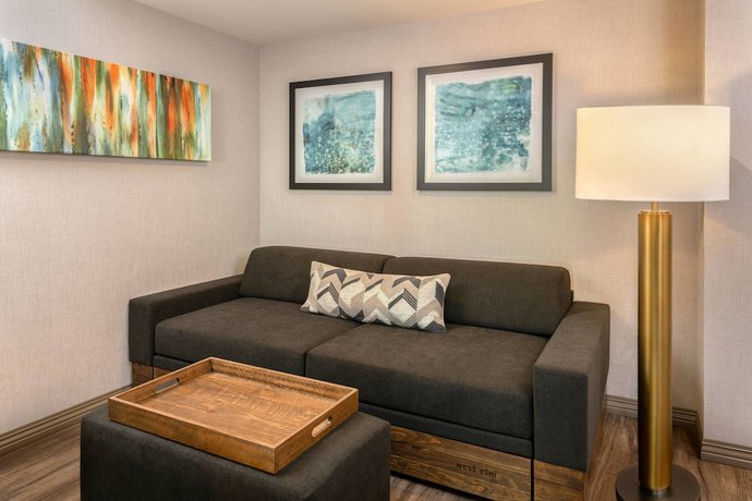 Imagen de la habitación del Hotel Springhill Suites By Marriott San Diego Carlsbad. Foto 7