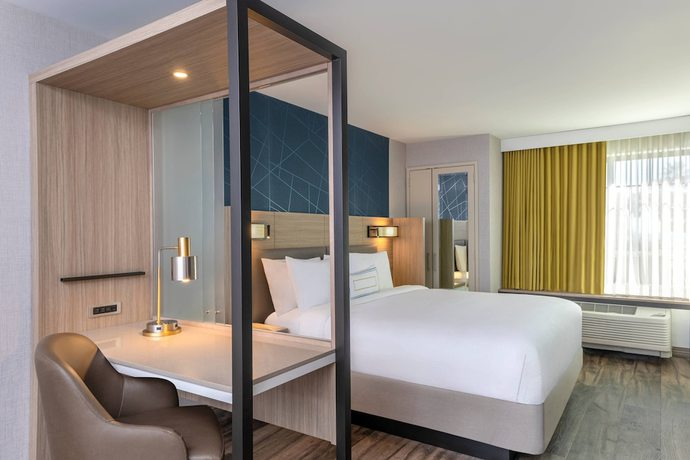 Imagen de la habitación del Hotel Springhill Suites By Marriott San Diego Carlsbad. Foto 12