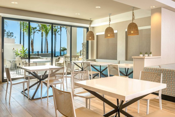 Imagen del bar/restaurante del Hotel Springhill Suites By Marriott San Diego Carlsbad. Foto 5