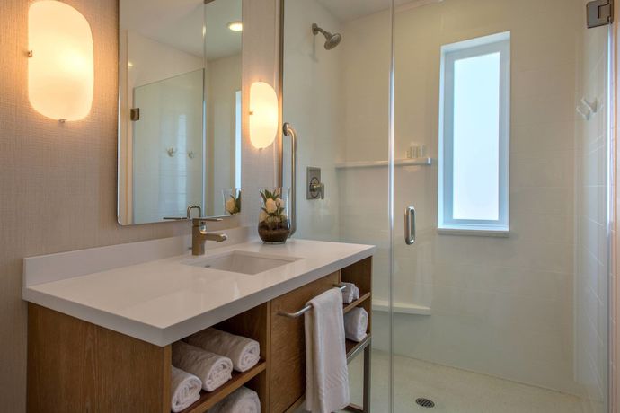 Imagen de la habitación del Hotel Springhill Suites By Marriott San Diego Oceanside/downtown. Foto 9