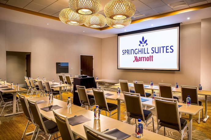 Imagen de los interiores del Hotel Springhill Suites By Marriott San Diego Oceanside/downtown. Foto 15