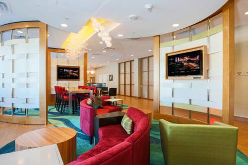 Imagen de la habitación del Hotel Springhill Suites By Marriott San Jose Airport. Foto 6
