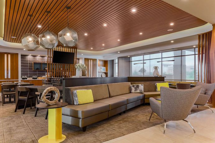 Imagen del bar/restaurante del Hotel Springhill Suites By Marriott San Jose Fremont. Foto 2