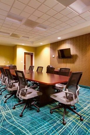 Imagen de los interiores del Hotel Springhill Suites By Marriott Savannah I-95. Foto 13