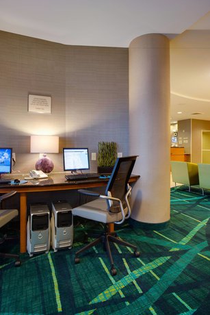 Imagen de los interiores del Hotel Springhill Suites By Marriott Savannah I-95. Foto 14