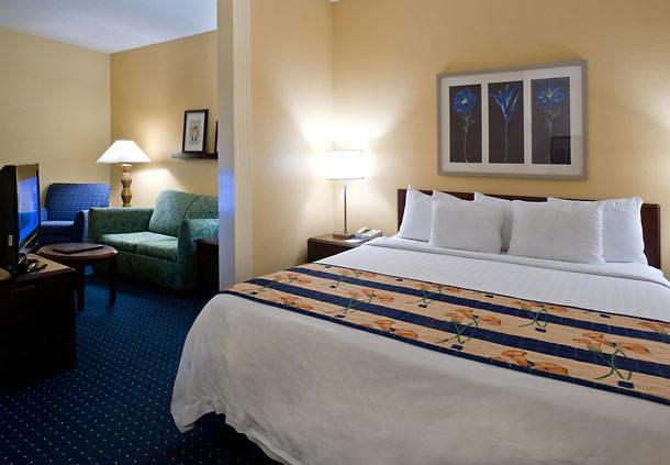 Imagen de la habitación del Hotel Springhill Suites By Marriott Savannah Midtown. Foto 2