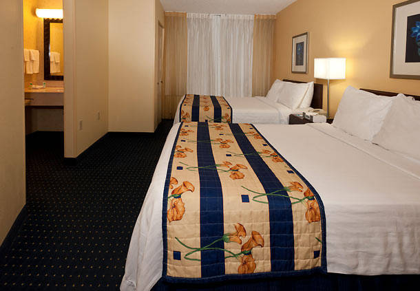 Imagen de la habitación del Hotel Springhill Suites By Marriott Savannah Midtown. Foto 3