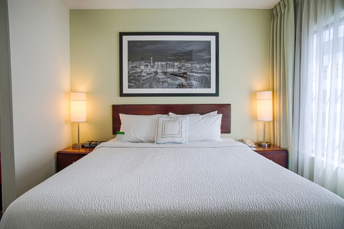 Imagen de la habitación del Hotel Springhill Suites By Marriott Seattle Downtown/ S Lake Union. Foto 2