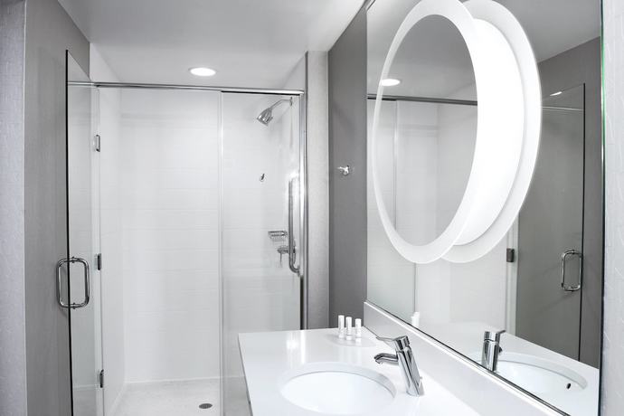 Imagen de la habitación del Hotel Springhill Suites By Marriott Sioux Falls. Foto 17