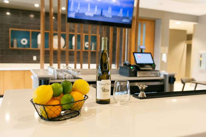 Imagen del bar/restaurante del Hotel Springhill Suites By Marriott South Bend Notre Dame Area. Foto 3