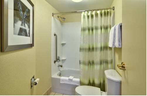 Imagen de la habitación del Hotel Springhill Suites By Marriott State College. Foto 8