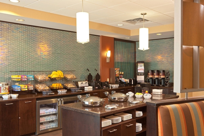 Imagen del bar/restaurante del Hotel Springhill Suites By Marriott Tarrytown Westchester County. Foto 6