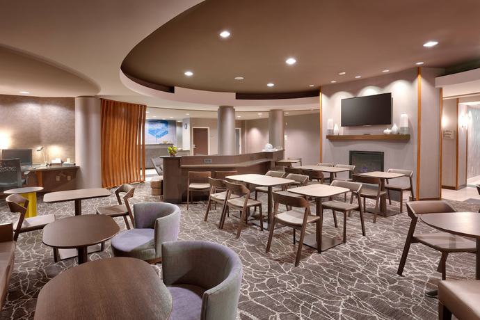 Imagen de los interiores del Hotel Springhill Suites By Marriott Thatcher. Foto 16