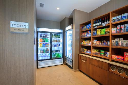 Imagen general del Hotel Springhill Suites By Marriott The Dunes On Montere. Foto 9