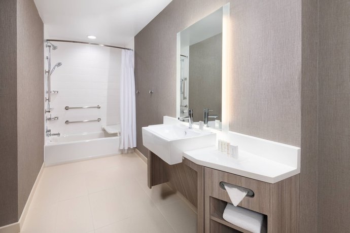 Imagen de la habitación del Hotel Springhill Suites By Marriott Tifton. Foto 11