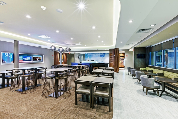 Imagen del bar/restaurante del Hotel Springhill Suites By Marriott Tulsa At Tulsa Hills. Foto 4