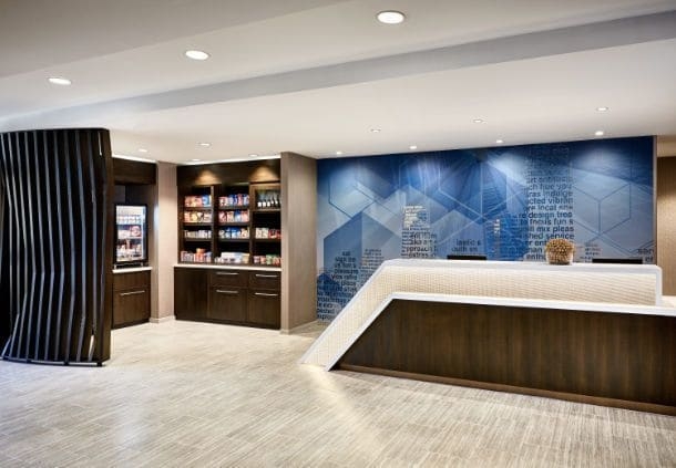 Imagen de los interiores del Hotel Springhill Suites By Marriott Tulsa At Tulsa Hills. Foto 17
