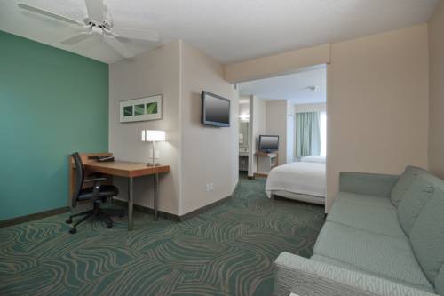 Imagen de la habitación del Hotel Springhill Suites By Marriott Tulsa. Foto 2