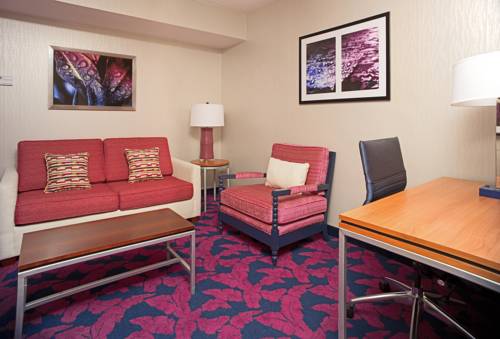 Imagen de la habitación del Hotel Springhill Suites By Marriott Virginia Beach Oceanfront. Foto 7