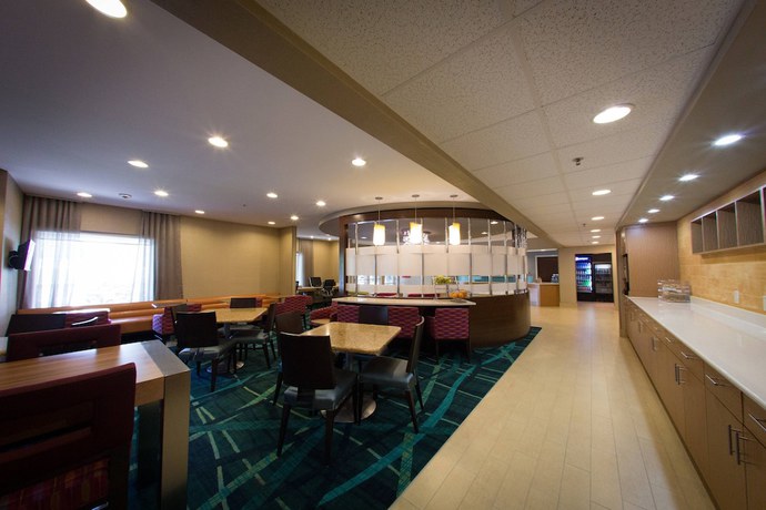Imagen de los interiores del Hotel Springhill Suites By Marriott Warwick. Foto 8
