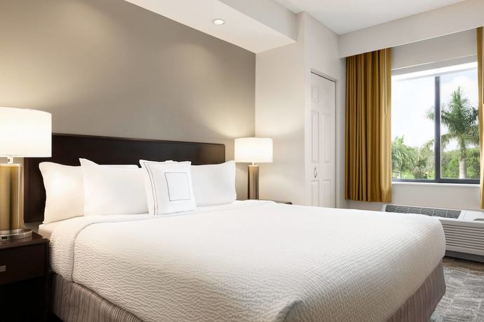 Imagen de la habitación del Hotel Springhill Suites By Marriott West Palm Beach I-95. Foto 14