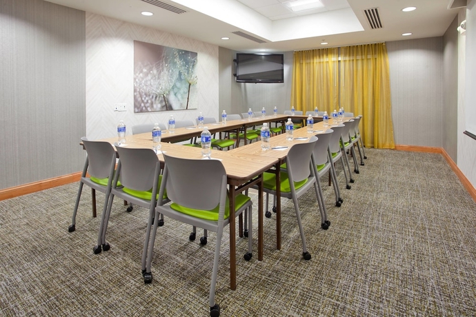 Imagen de los interiores del Hotel Springhill Suites By Marriott Wichita East At Plazzio. Foto 18