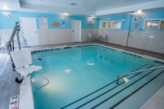 Imagen de la piscina del Hotel Springhill Suites By Marriott Winston-salem Hanes Mall. Foto 7