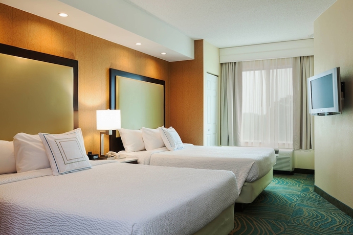Imagen de la habitación del Hotel Springhill Suites Charlotte Lake Norman/mooresville. Foto 11