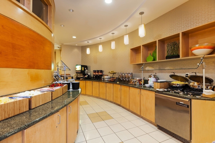 Imagen del bar/restaurante del Hotel Springhill Suites Charlotte Lake Norman/mooresville. Foto 5