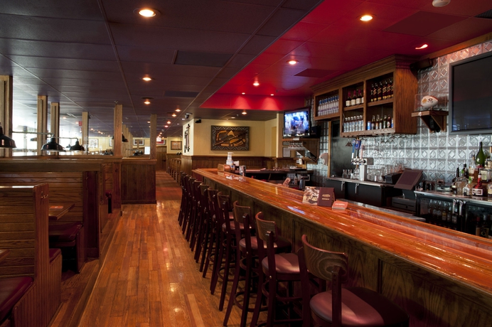 Imagen del bar/restaurante del Hotel Springhill Suites Chicago O'hare By Marriott. Foto 5