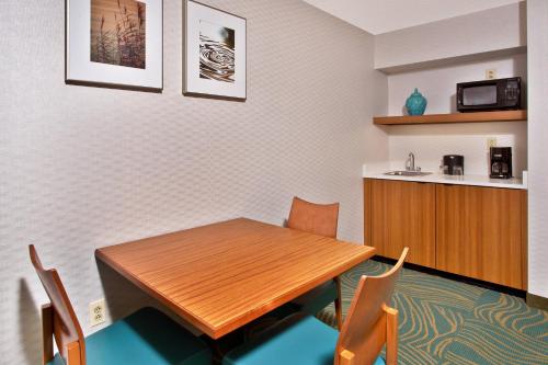 Imagen de la habitación del Hotel Springhill Suites Chicago Southwest At Burr Ridge/hinsdale. Foto 20