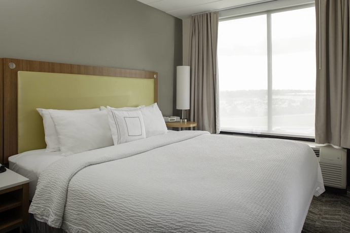 Imagen de la habitación del Hotel Springhill Suites Cincinnati North/forest Park. Foto 5