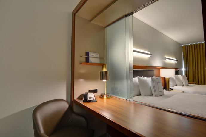 Imagen de la habitación del Hotel Springhill Suites Denver At Anschutz Medical Campus. Foto 9