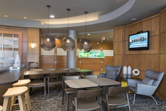 Imagen del bar/restaurante del Hotel Springhill Suites Detroit Auburn Hills. Foto 5