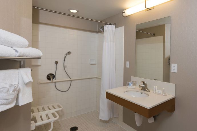 Imagen de la habitación del Hotel Springhill Suites Detroit Auburn Hills. Foto 11