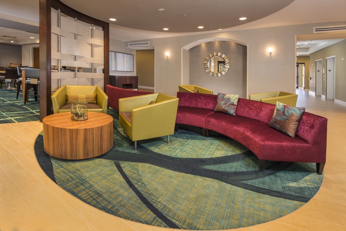 Imagen de los interiores del Hotel Springhill Suites Gaithersburg. Foto 15