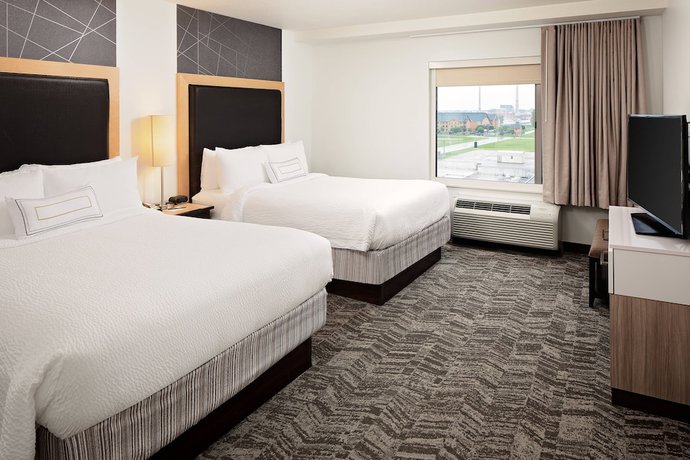 Imagen de la habitación del Hotel Springhill Suites Green Bay. Foto 7