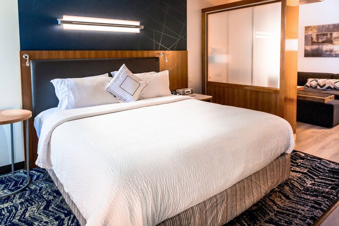 Imagen de la habitación del Hotel Springhill Suites Houston Baytown. Foto 1