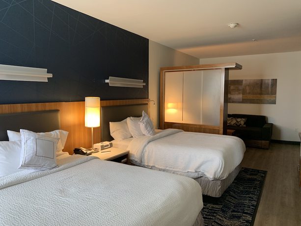 Imagen de la habitación del Hotel Springhill Suites Houston Baytown. Foto 11