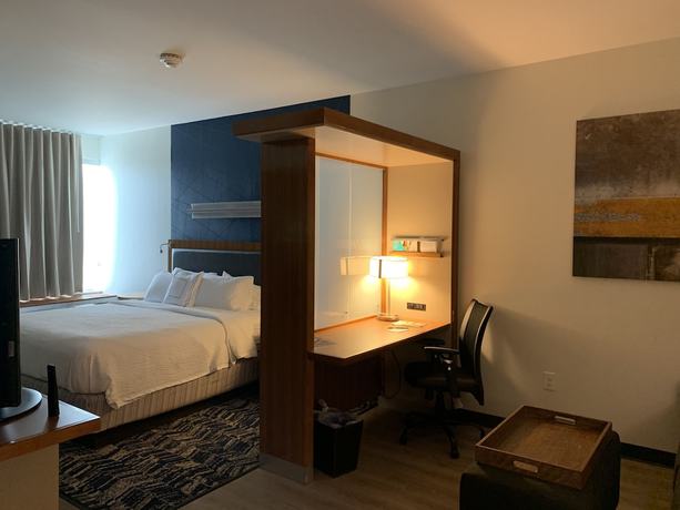 Imagen de la habitación del Hotel Springhill Suites Houston Baytown. Foto 12